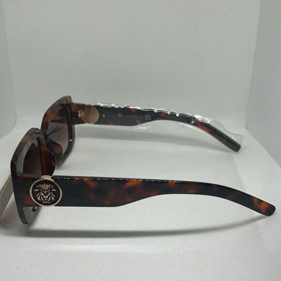 Kleo Tortoise Women’s Sunglasses - Picture 2 of 3